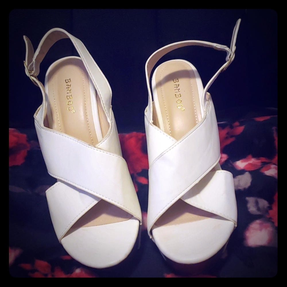 White Wedges